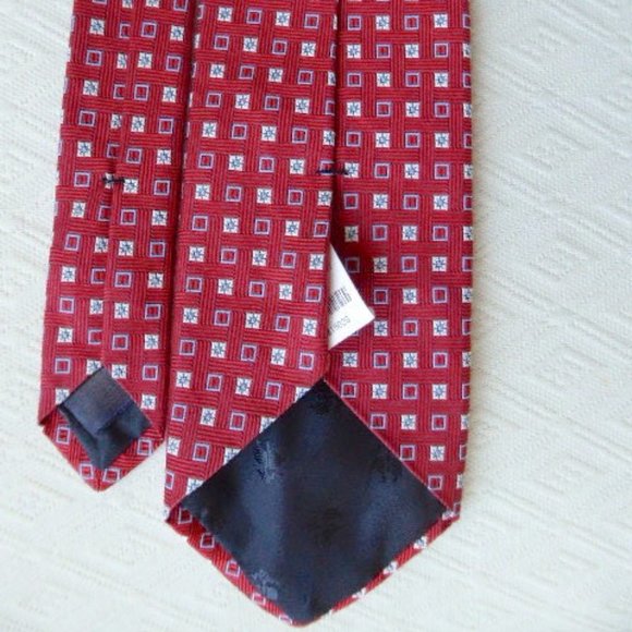 Geometric Ties | Brooks Brothers NEW BROOKS BROTHERS RED geometric Silk tie
